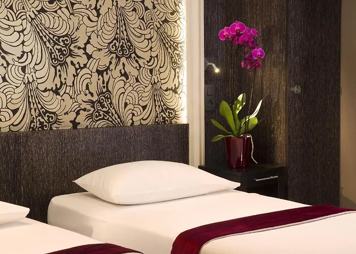 Central Hotel Paris